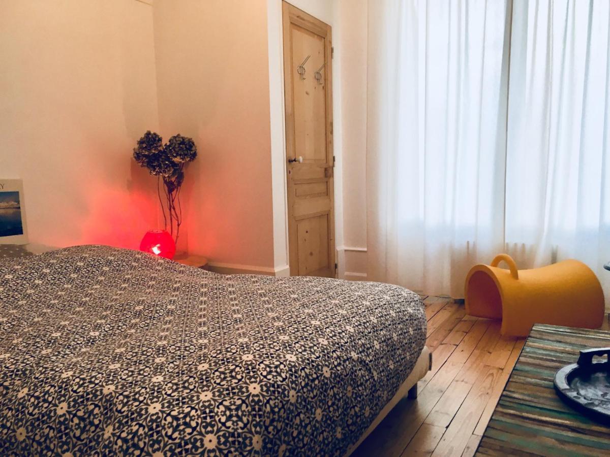 Aux Tourelles 1888 - Tres Proche Lyon Bed & Breakfast Tassin-la-Demi-Lune Dış mekan fotoğraf