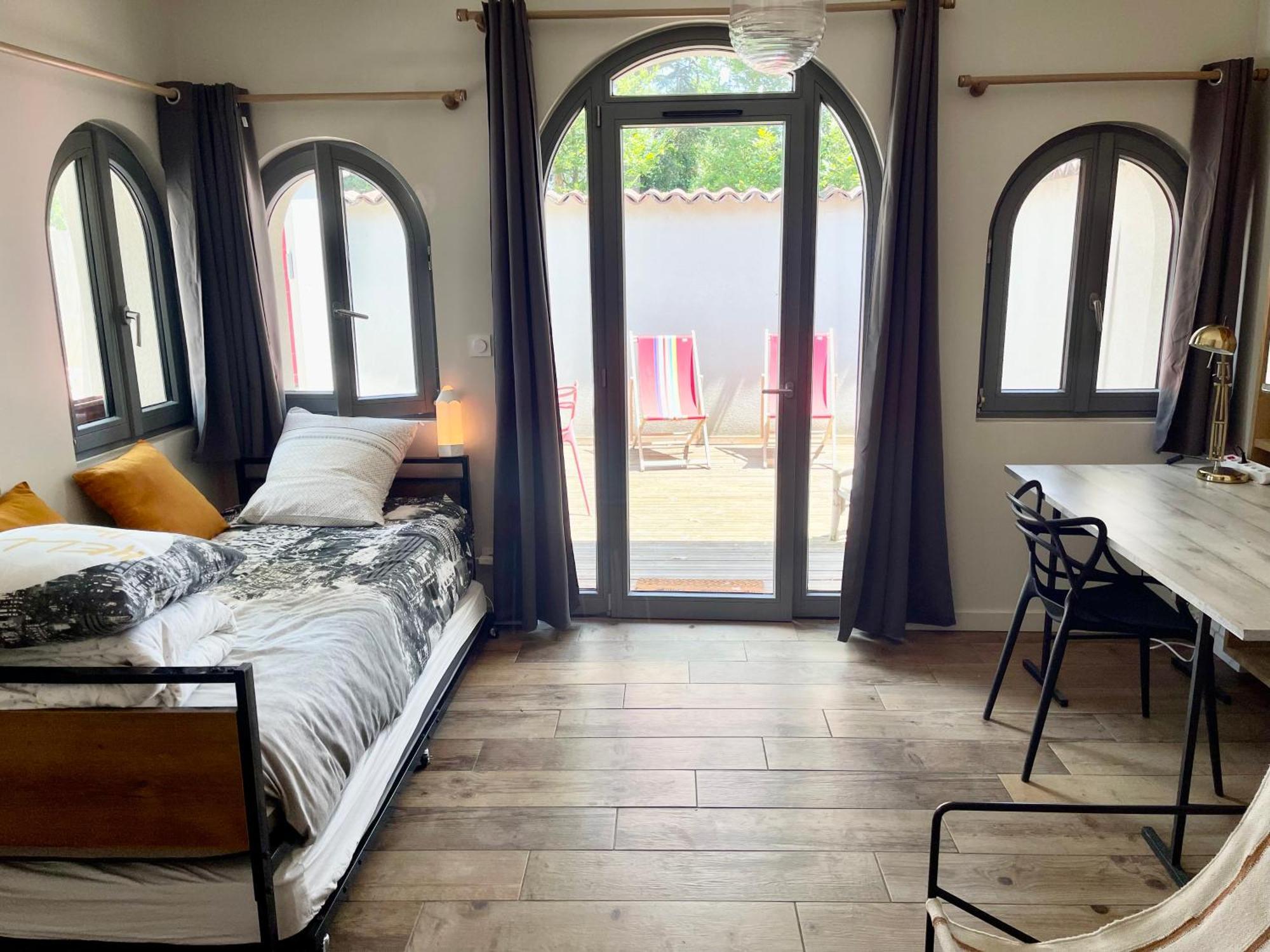 Aux Tourelles 1888 - Tres Proche Lyon Bed & Breakfast Tassin-la-Demi-Lune Dış mekan fotoğraf